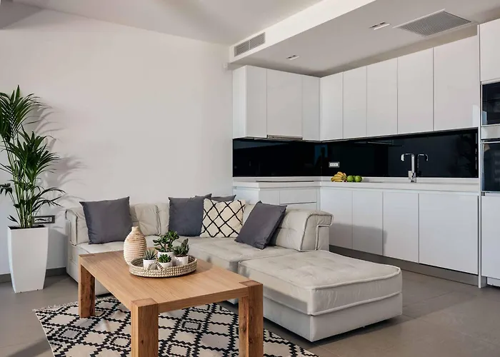 Alkyonides Feather * Marathiás