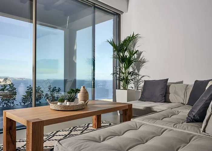 Alkyonides Feather *